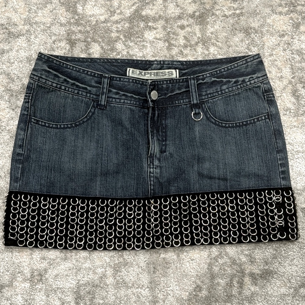 Express Vintage Mini Blue Denim Skirt. Size 10.
